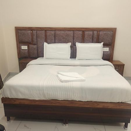 Hotel G-3 Jalandhar Esterno foto